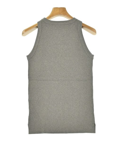 Mila Owen เสื้อแขนกุด