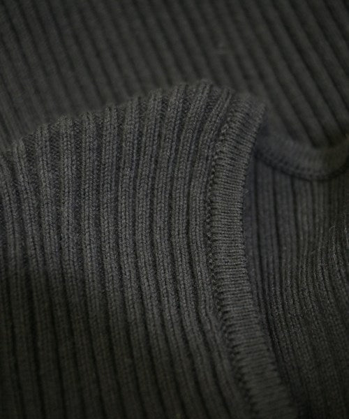 Mila Owen เสื้อกันหนาว