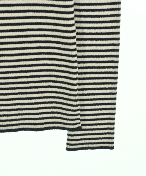 Mila Owen เสื้อกันหนาว