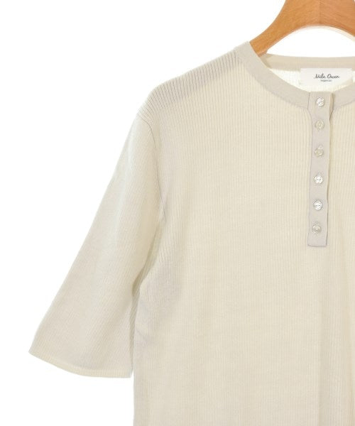 Mila Owen เสื้อกันหนาว