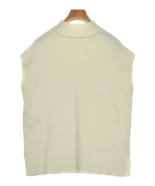 Mila Owen เสื้อแขนกุด