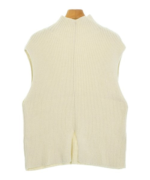 Mila Owen เสื้อแขนกุด