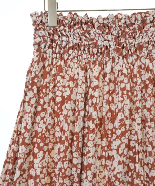 Mila Owen ชุดสูทแบบครบเซต (อื่นๆ)