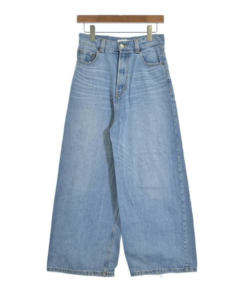 Mila Owen ยีนส์