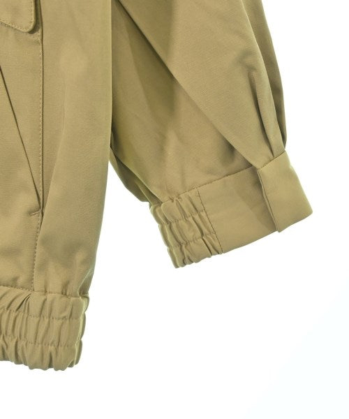 Mila Owen แจ็คเก็ตเบลาส์