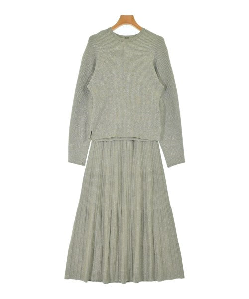 Mila Owen ชุดสูทแบบครบเซต (อื่นๆ)