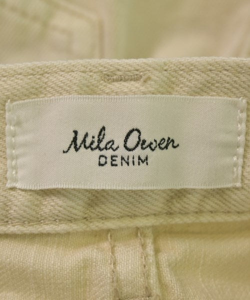 Mila Owen ยีนส์