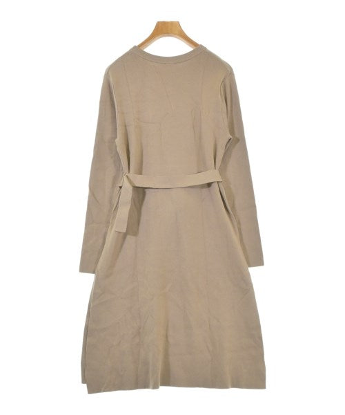 Mila Owen ชุดเดรส