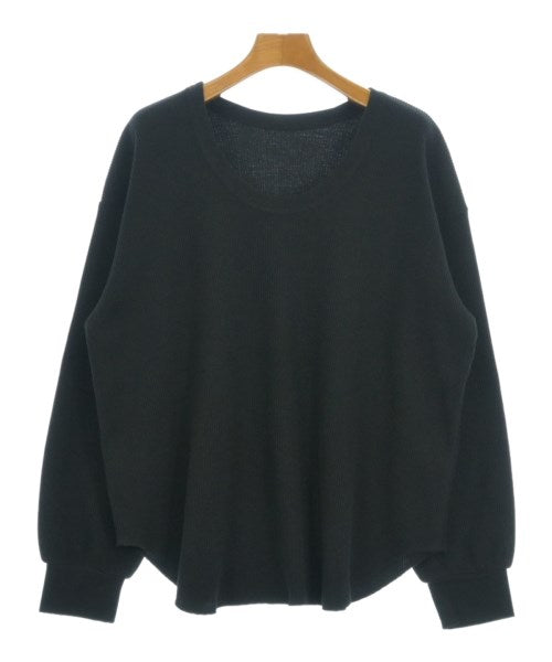 Mila Owen เสื้อยืด/เสื้อท็อปส์