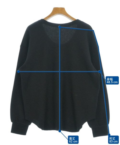 Mila Owen เสื้อยืด/เสื้อท็อปส์