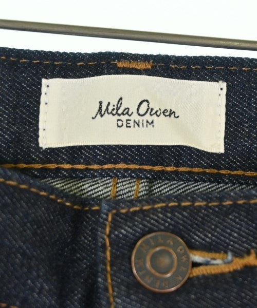 Mila Owen ยีนส์