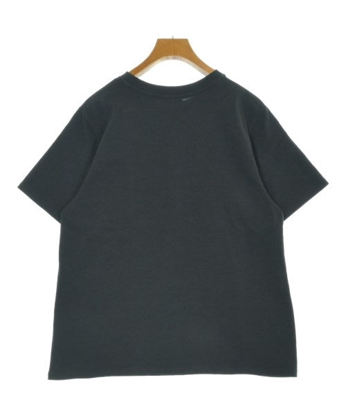 Mila Owen เสื้อยืด/เสื้อท็อปส์