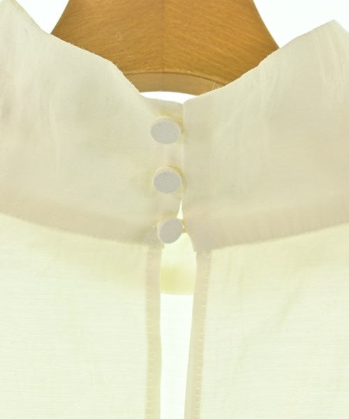 Mila Owen เสื้อลำลอง