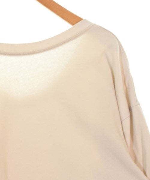 Mila Owen เสื้อยืด/เสื้อท็อปส์