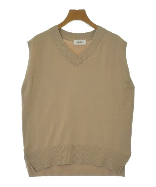 Mila Owen เสื้อแขนกุด
