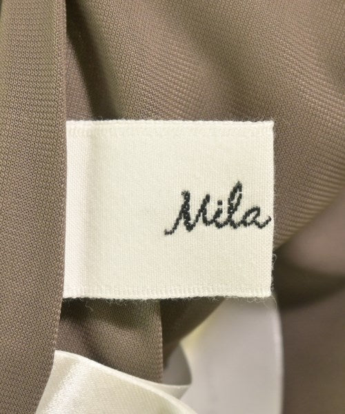 Mila Owen ชุดสูทแบบครบเซต (อื่นๆ)