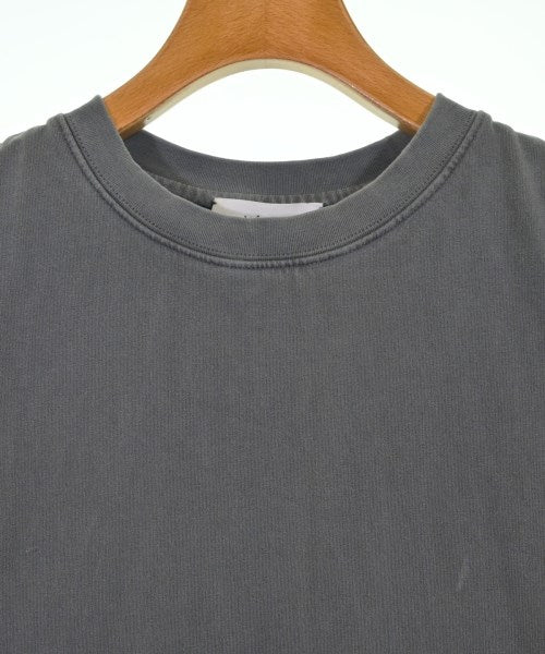 Mila Owen เสื้อยืด/เสื้อท็อปส์