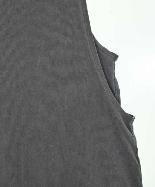 Mila Owen เสื้อยืด/เสื้อท็อปส์