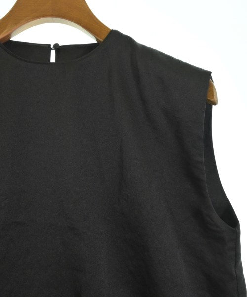 Mila Owen เสื้อสตรี