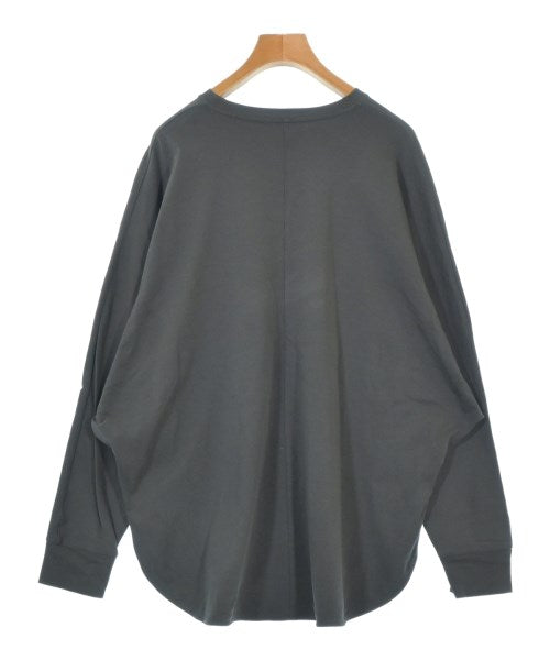 Mila Owen เสื้อยืด/เสื้อท็อปส์