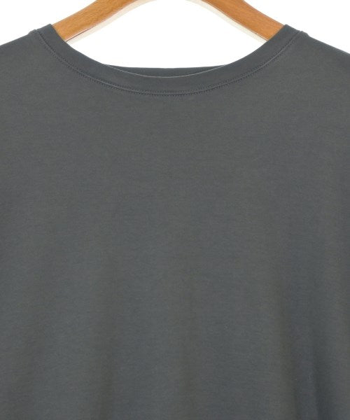Mila Owen เสื้อยืด/เสื้อท็อปส์