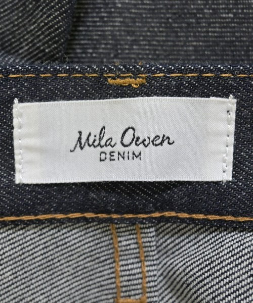 Mila Owen ยีนส์
