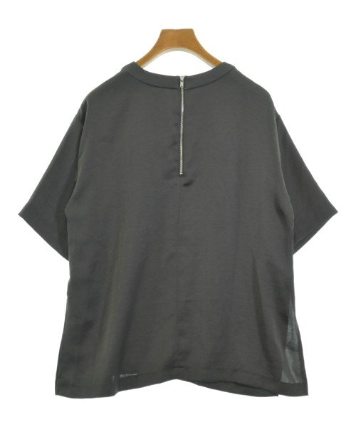 Mila Owen เสื้อสตรี