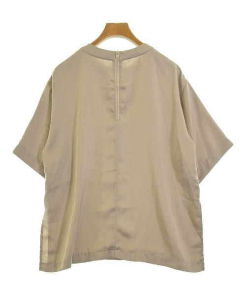 Mila Owen เสื้อสตรี