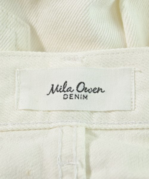 Mila Owen ยีนส์