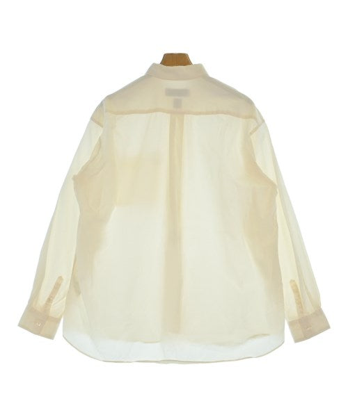 UNIVERSAL PRODUCTS เสื้อลำลอง