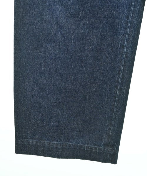 UNIVERSAL PRODUCTS ยีนส์