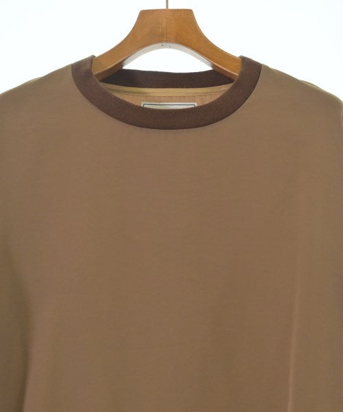 UNIVERSAL PRODUCTS เสื้อลำลอง