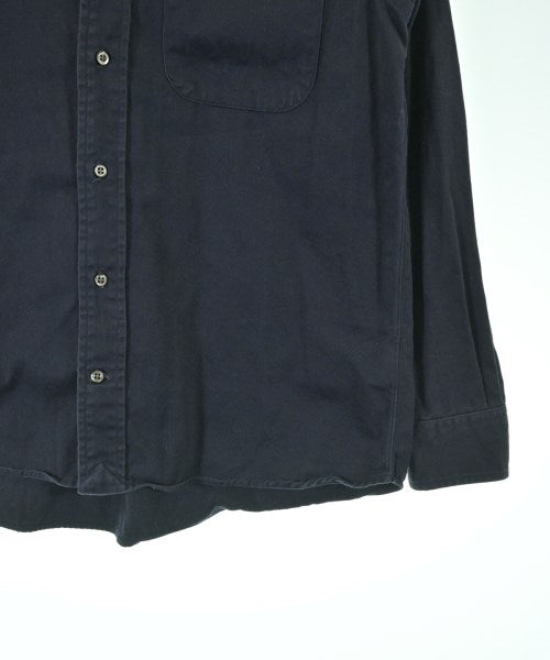 UNIVERSAL PRODUCTS เสื้อลำลอง