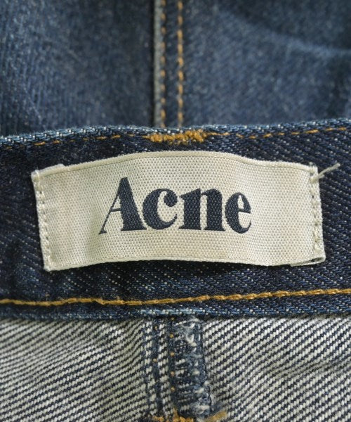 Acne ยีนส์