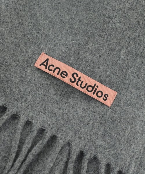 Acne Studios ผ้าคลุมไหล่