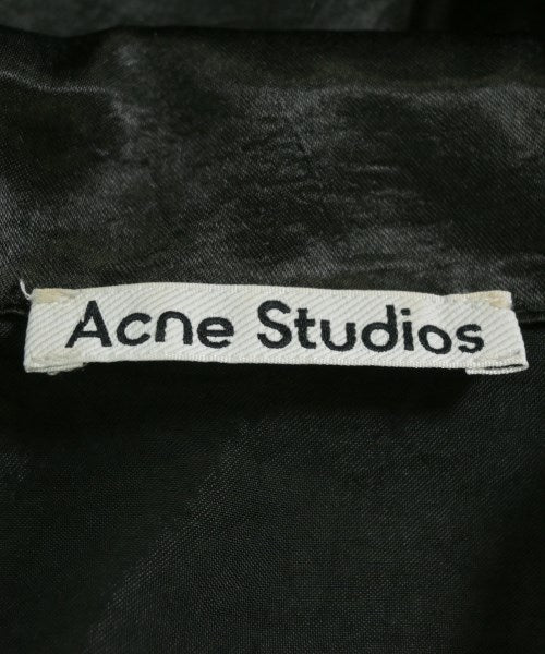 Acne Studios เสื้อลำลอง