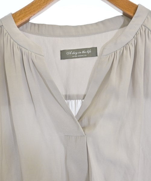 a day in the life UNITED ARROWS เสื้อสตรี