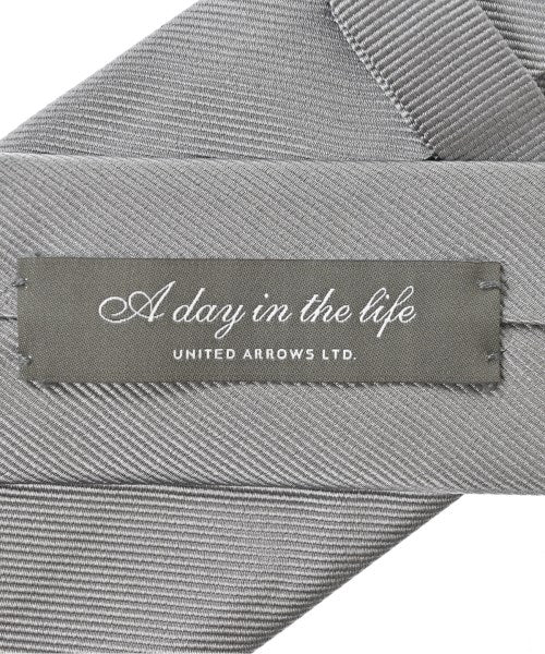 a day in the life UNITED ARROWS เนคไท