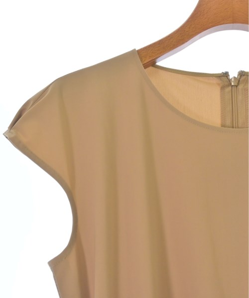 monable ชุดเดรส