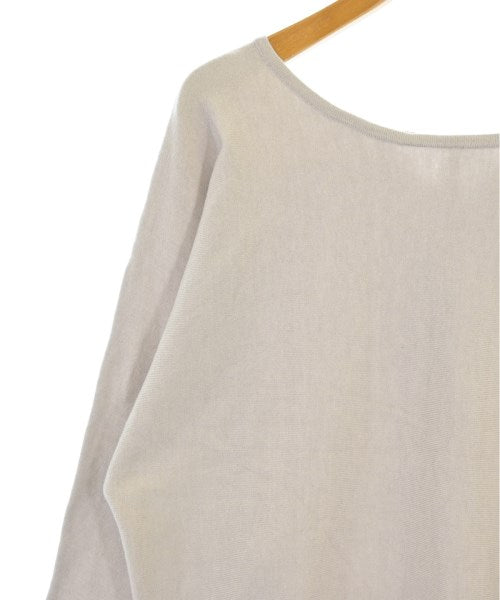 Couture brooch เสื้อกันหนาว