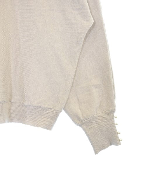 Couture brooch เสื้อกันหนาว