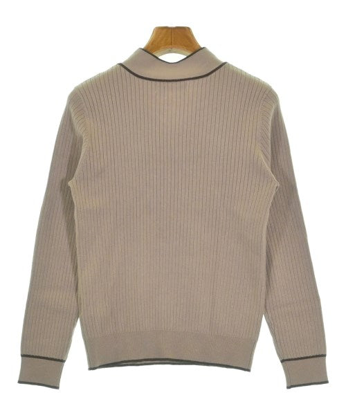 Couture brooch เสื้อกันหนาว