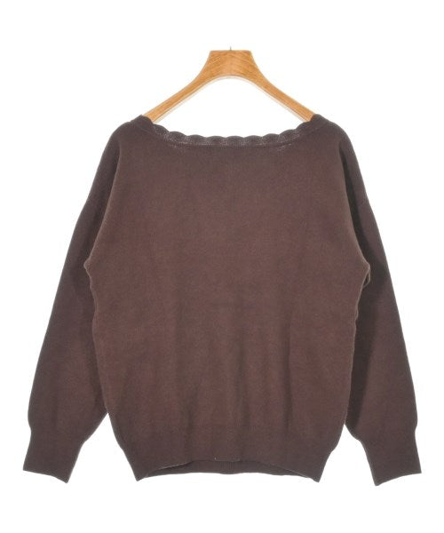 Couture brooch เสื้อกันหนาว