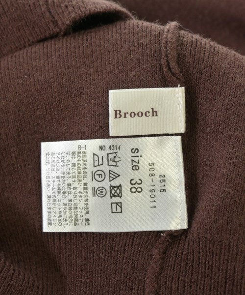 Couture brooch เสื้อกันหนาว