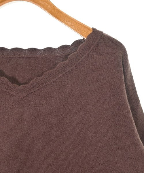 Couture brooch เสื้อกันหนาว