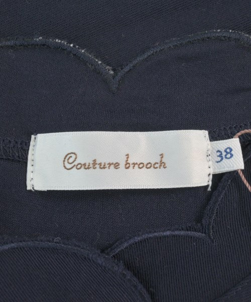 Couture brooch เสื้อยืด/เสื้อท็อปส์