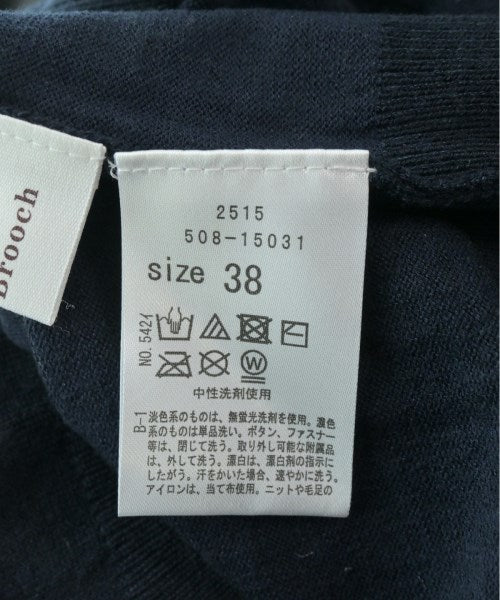 Couture brooch เสื้อกันหนาว