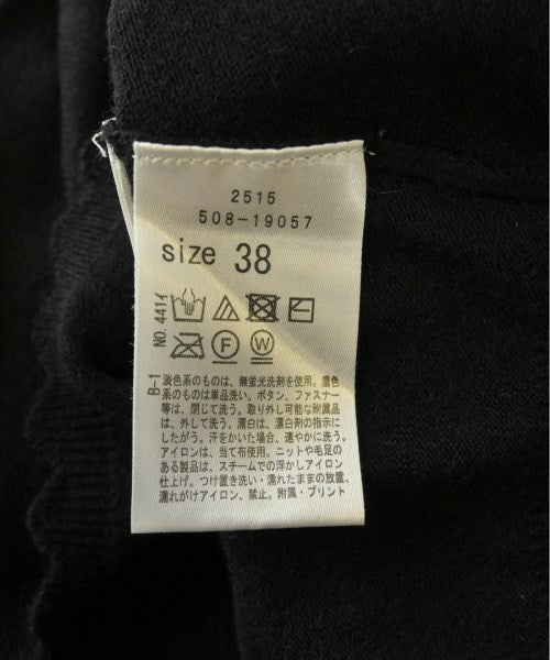 Couture brooch เสื้อกันหนาว