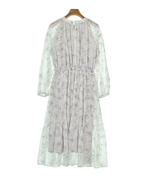 Couture brooch ชุดเดรส