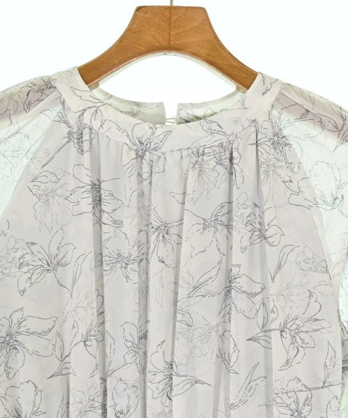 Couture brooch ชุดเดรส